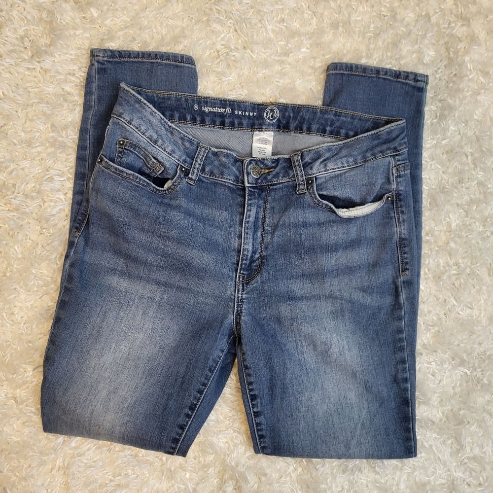 N62 Signature Fit Women's Skinny Medium Wash Jeans, Size 8